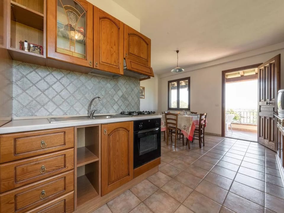 Apartment, 2 Bedrooms, Terrace, Garden View | Interior