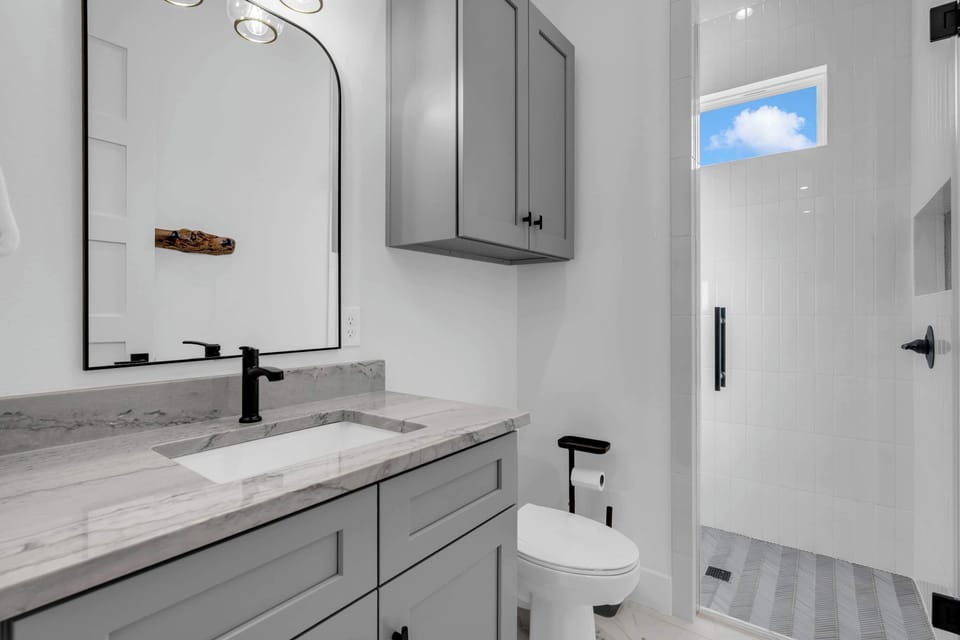 Bathroom 2: Shared With Bedroom 2 and Living Room  