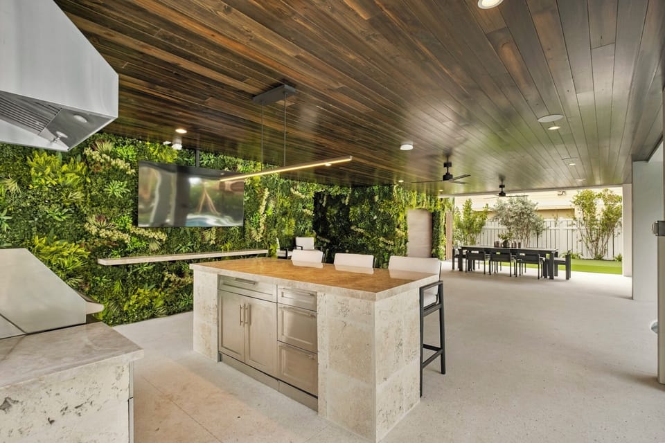 Outdoor kitchen