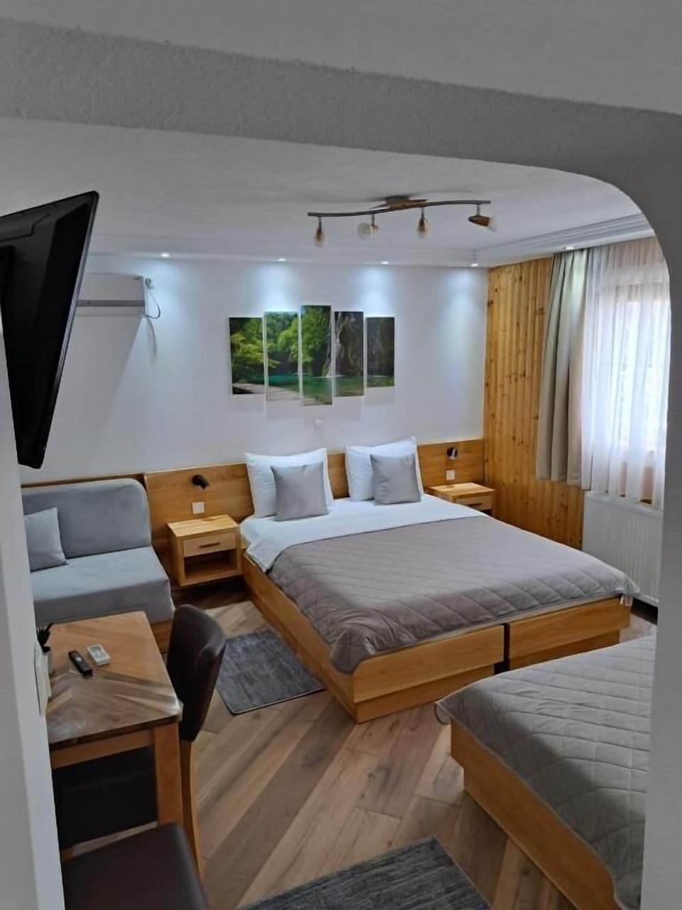Comfort Quadruple Room | Soundproofing, free WiFi