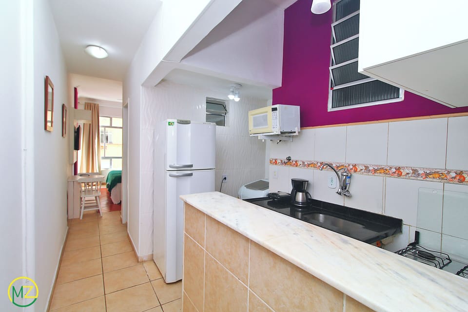 Economy Studio, Partial Ocean View | Private kitchen