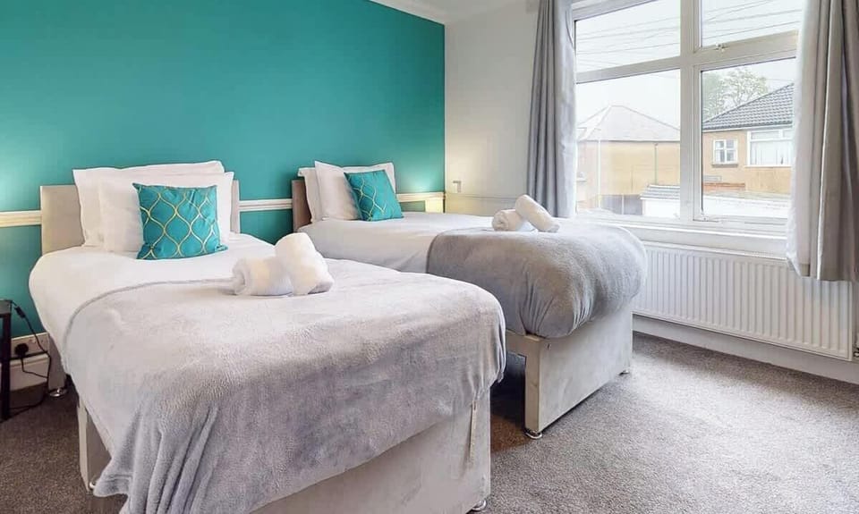 Bedroom at Jesswood Properties Short Lets & Serviced Accommodation