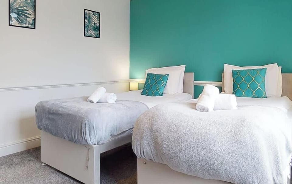 Bedroom at Jesswood Properties Short Lets & Serviced Accommodation