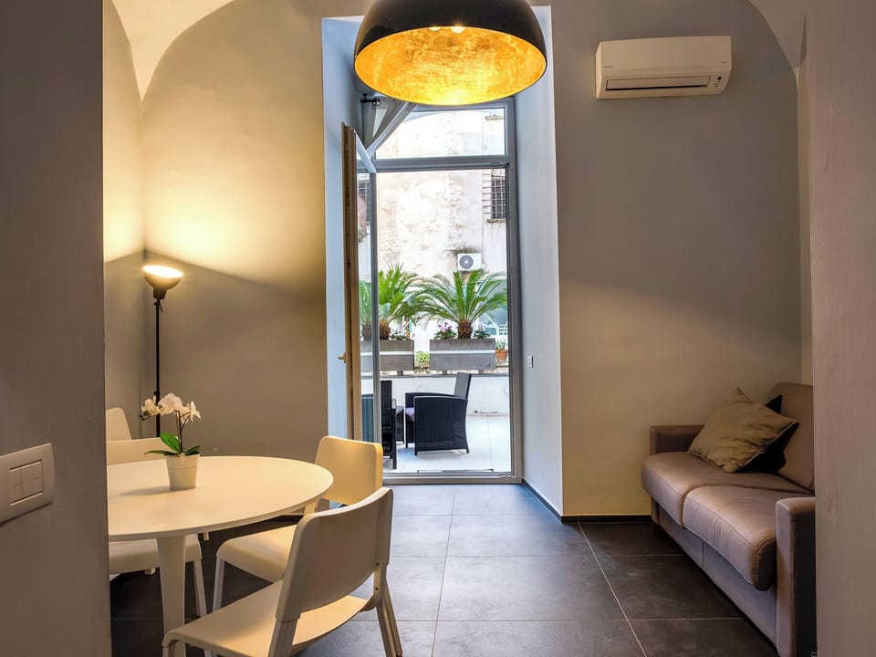 Deluxe Apartment, City View | 1 bedroom, WiFi (free)