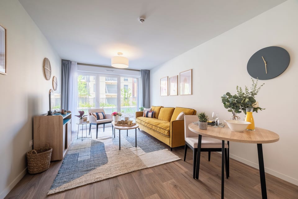 Daily buffet breakfast (EUR 8 per person)