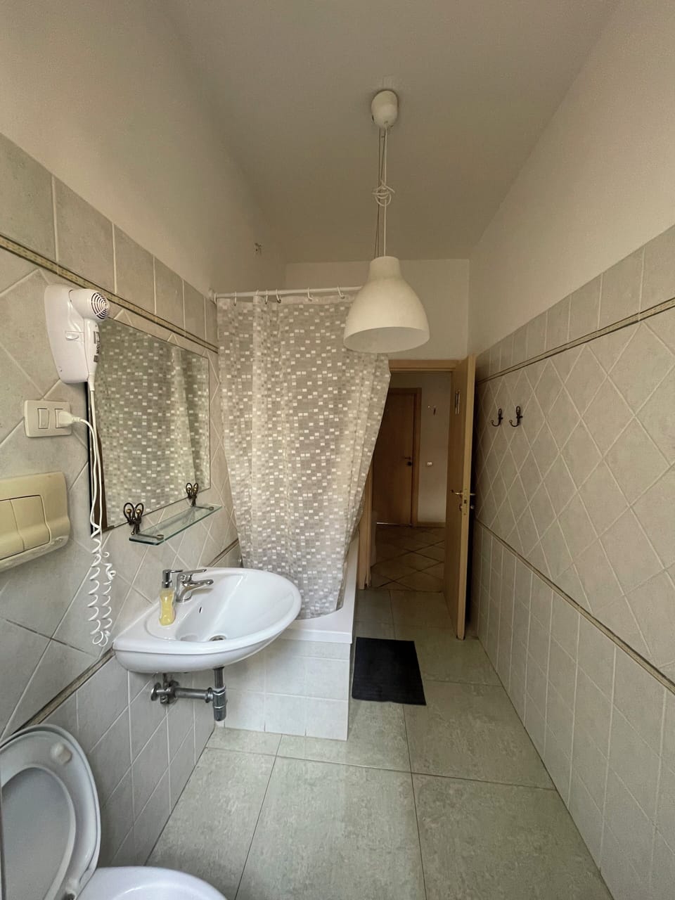 Basic Shared Dormitory | Bathroom