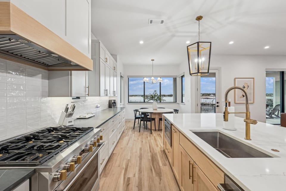 Fully stocked kitchen