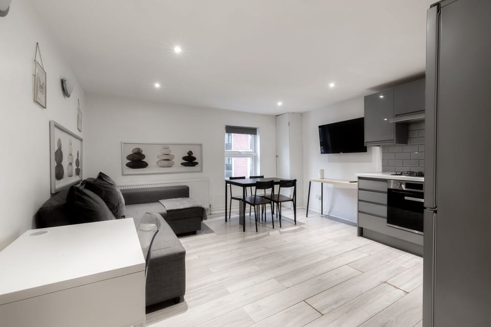 Economy Apartment, Private Bathroom (2) | Desk, laptop workspace, iron/ironing board