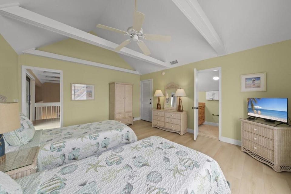 Bedroom2e