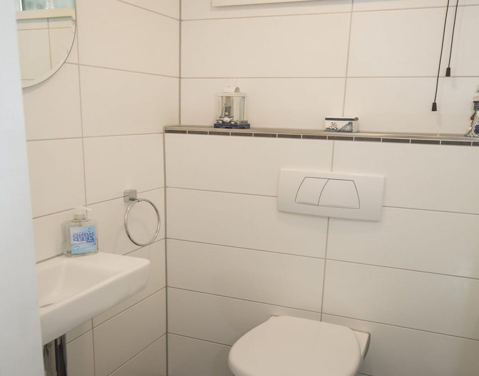 Comfortable Holiday Bungalow for 5 House in North Holland (province)