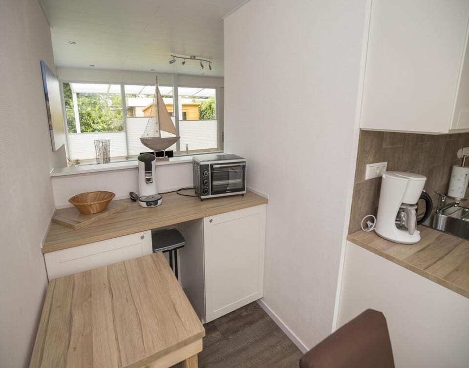 House | Private kitchen | Fridge, microwave, oven, dishwasher