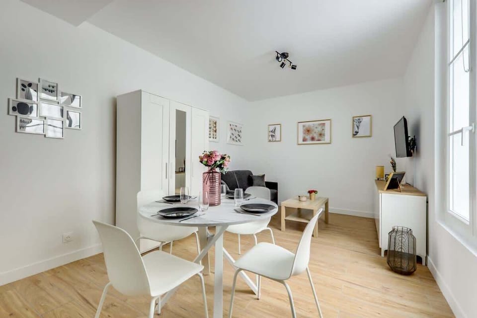 149 rue La Fayette - 75010 Paris - RETOUCHES - 15