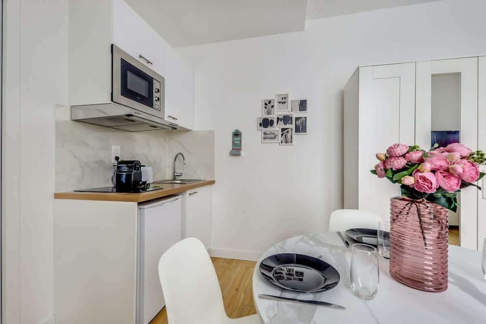 149 rue La Fayette - 75010 Paris - RETOUCHES - 20