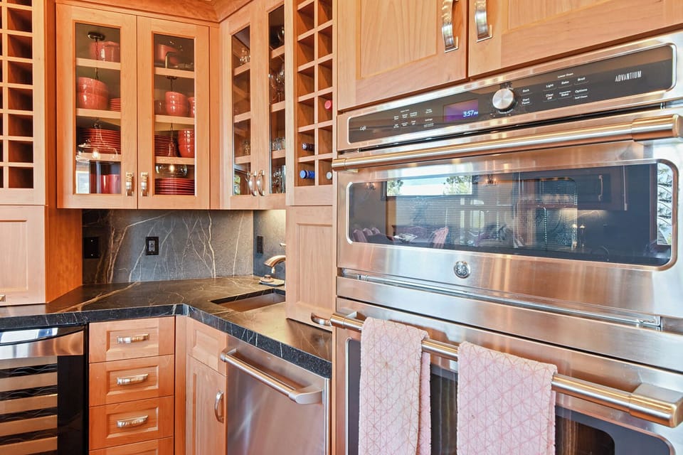 Fully stocked kitchen with double oven