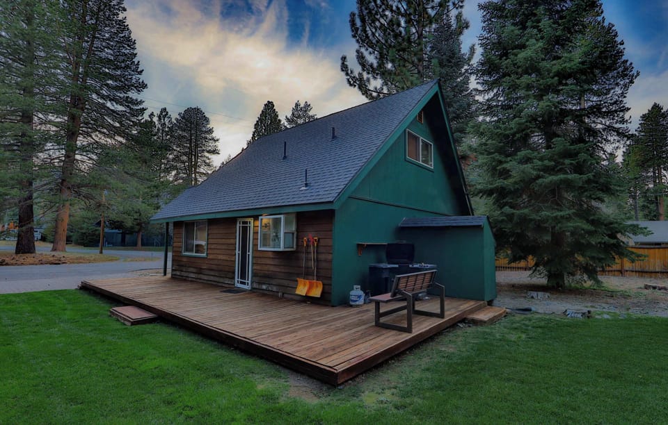 Side yard and deck 