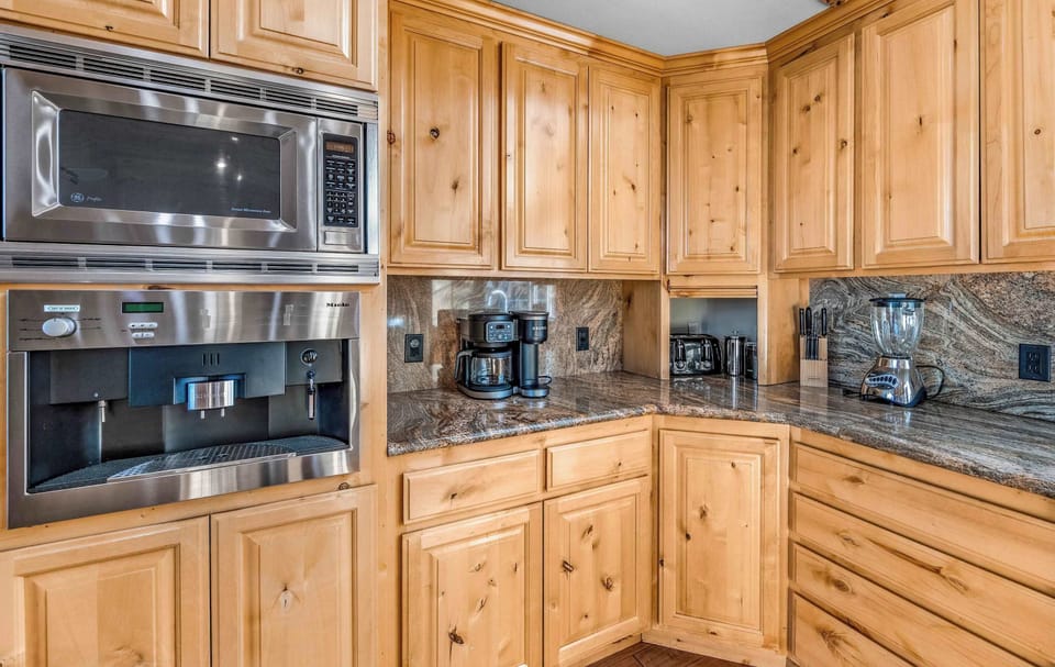 Coffee anyone? Whip up an espresso, cappuccino, or whatever caffeinated concoction your heart desires then head out to the deck to sip surrounded by nature  