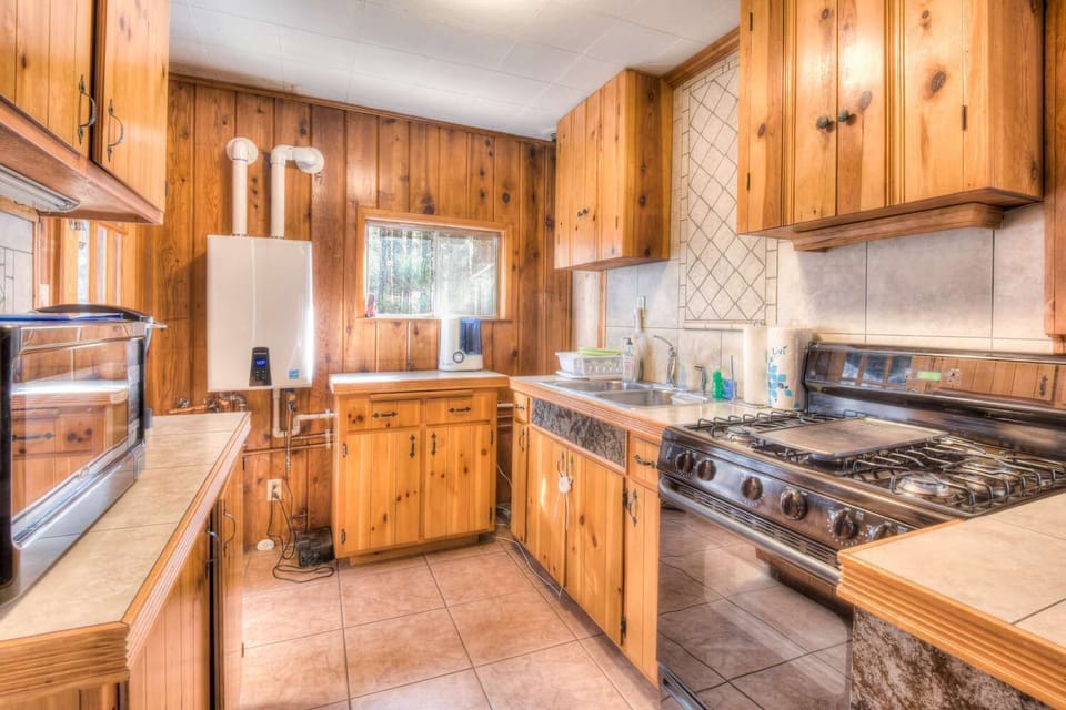 Fully equipped kitchen