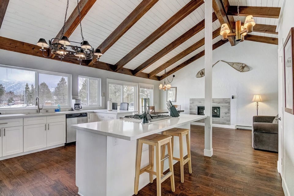 Kitchen island