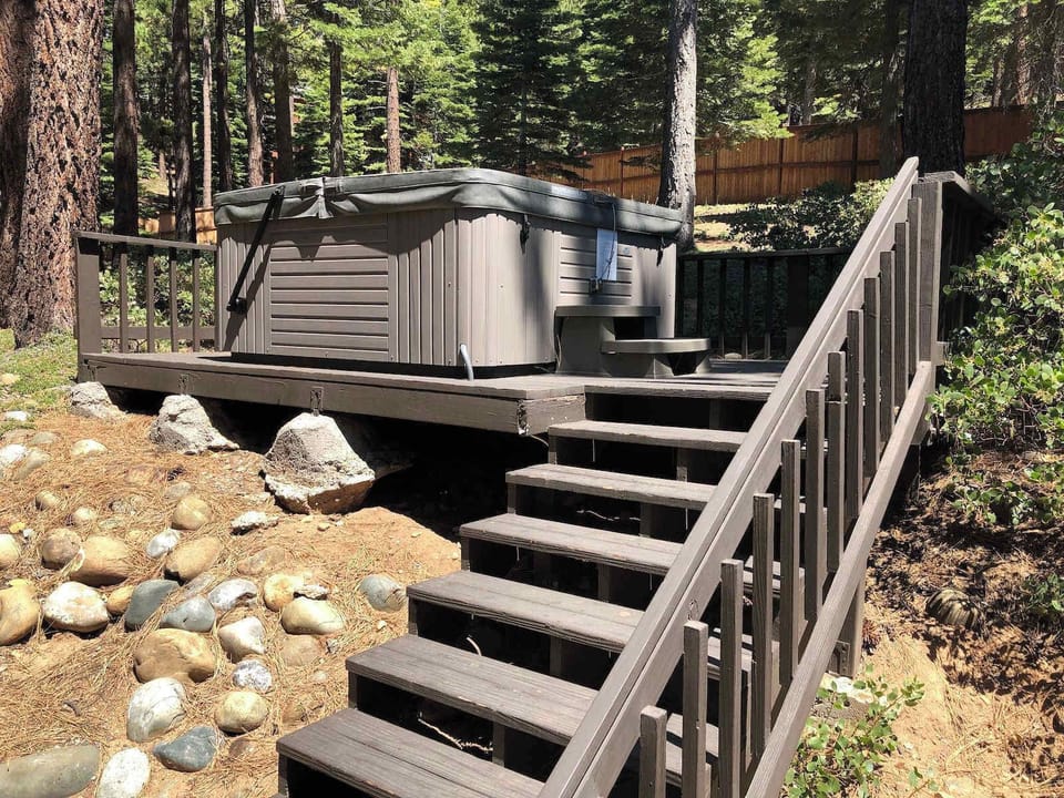 Private hot tub