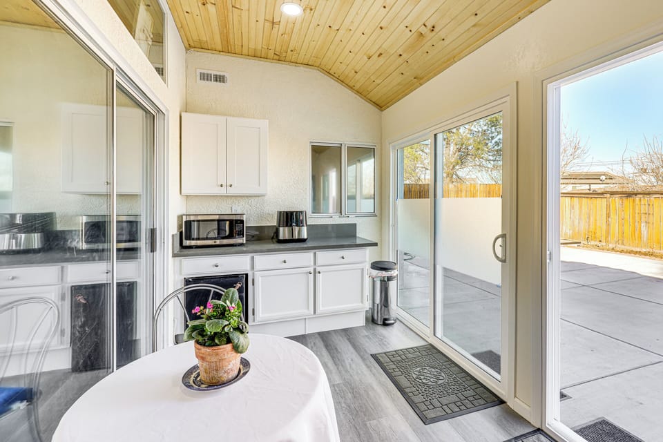 Kitchenette