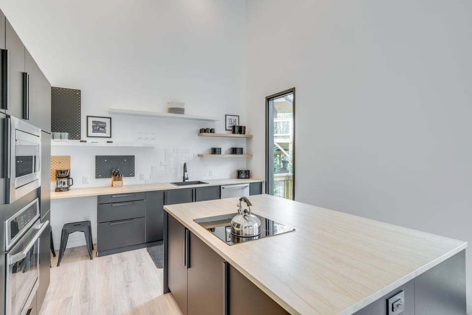 Kitchen | Drip Coffee Maker | Blender | Toaster | Cooking Basics
