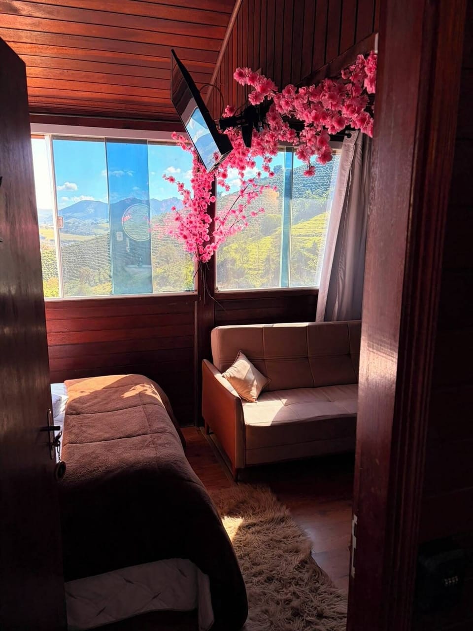 Classic Chalet, Mountain View | Interior