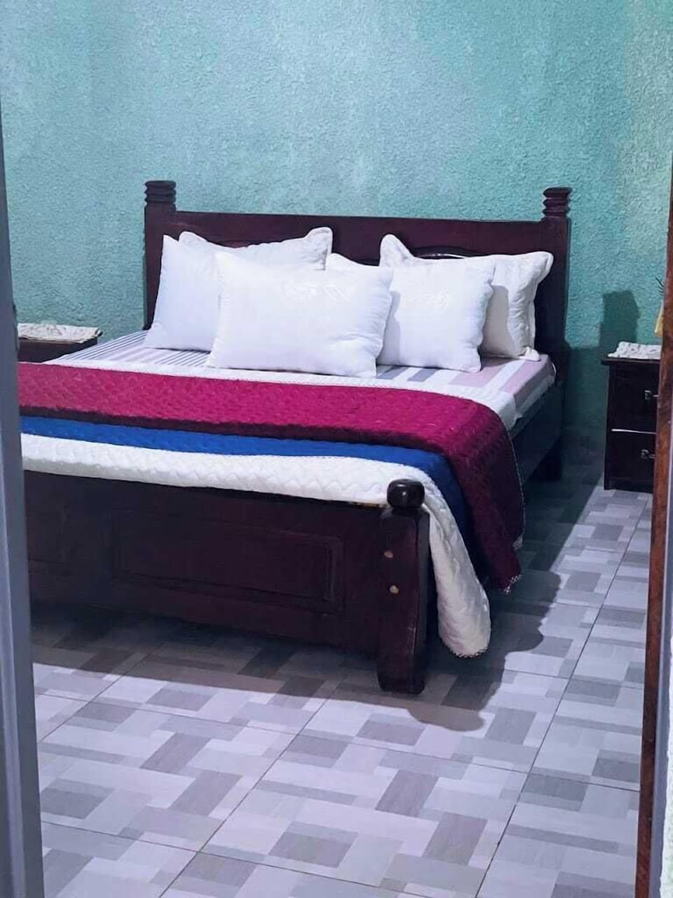 Comfort Room, Mountain View | Desk, laptop workspace, WiFi (free)