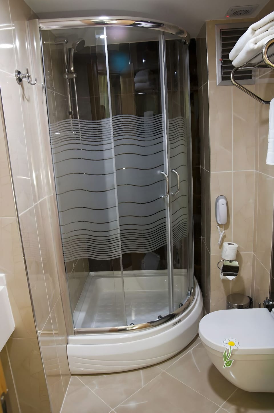 Minibar, in-room safe, soundproofing, free WiFi