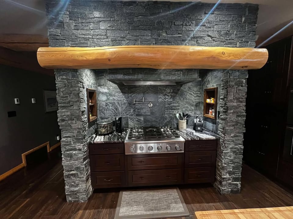 Southview Lodge (2112)