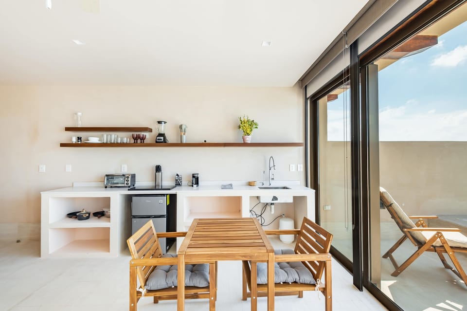 Cocina y comedor 