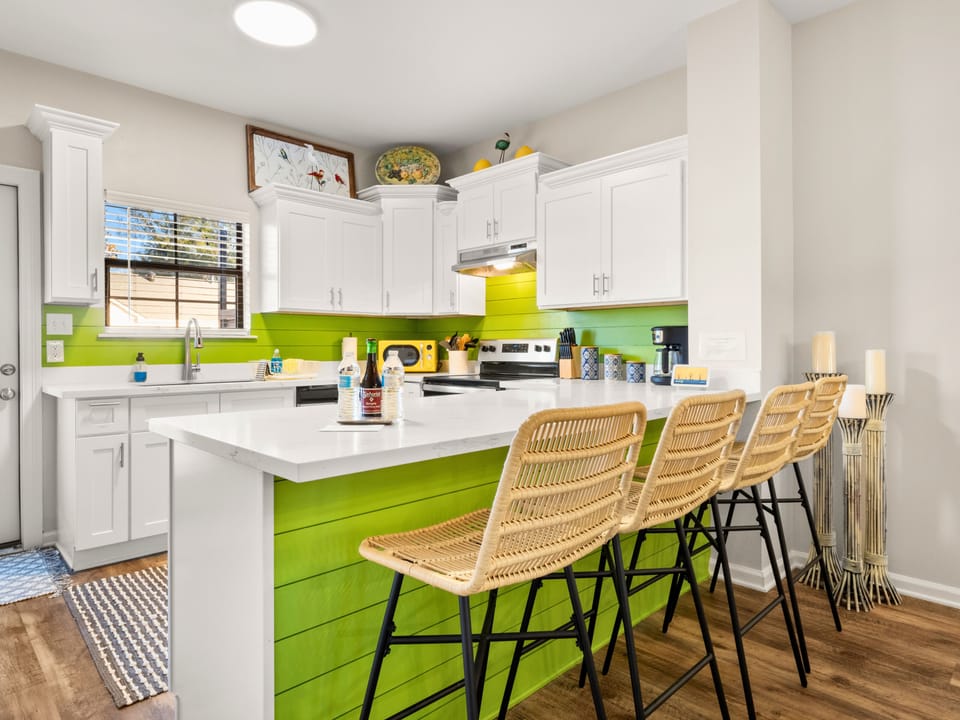 Lazy Lime's breakfast bar in the Kitchen seating for four