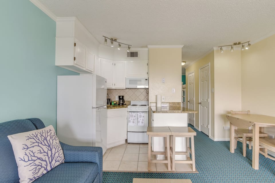 Living Room | Full Sleeper Sofa | Smart TV | Central Heating & A/C