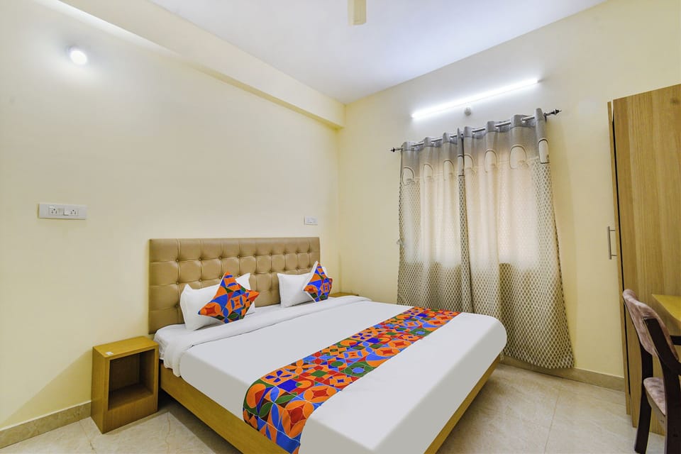 Deluxe Room | Egyptian cotton sheets, premium bedding, in-room safe, free WiFi