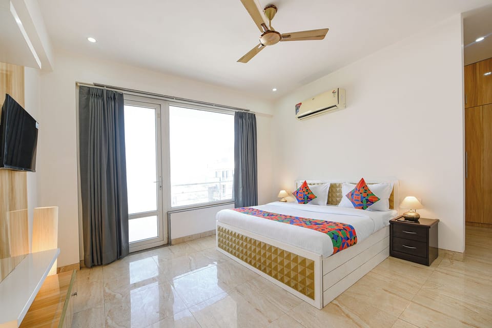 Deluxe Room | Egyptian cotton sheets, premium bedding, in-room safe, free WiFi