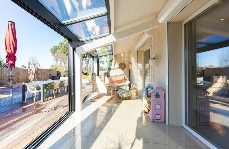 LOGGIA
