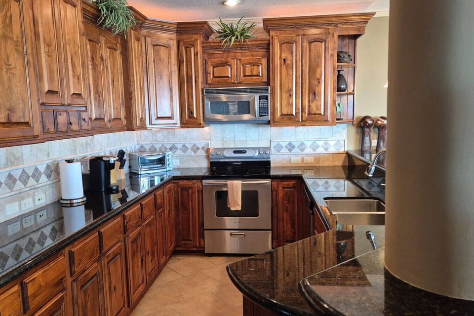 Fully equipped kitchen