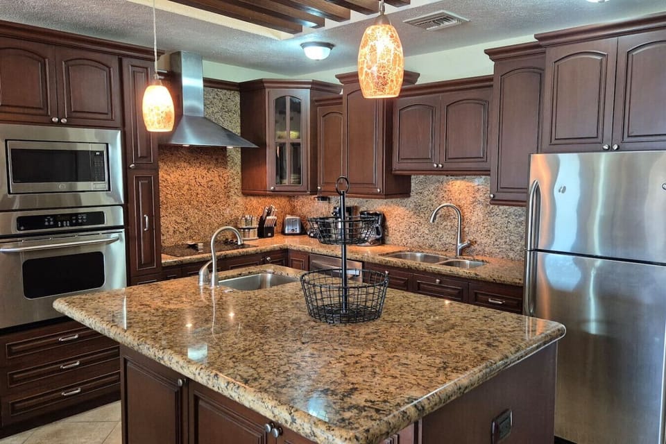 Fully equipped kitchen