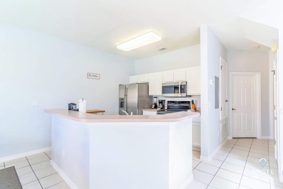 A spacious countertop, perfect for setting up your favorite meals!