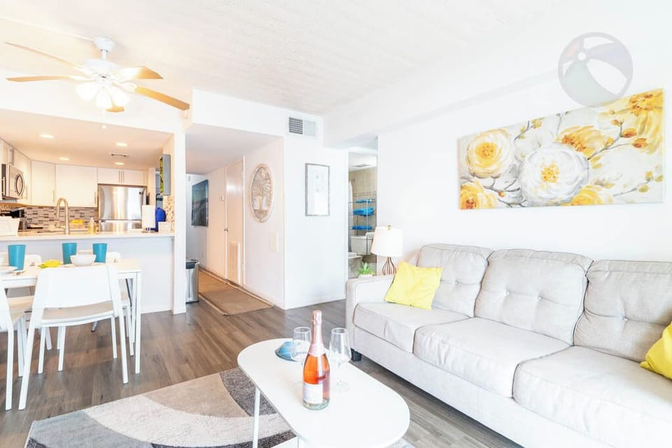 Spacious & Airy Living Room