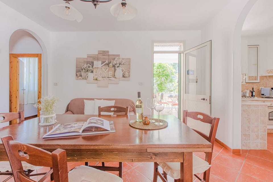 Furniture, Interior Design, Flooring, Ceiling, Floor, Table, Chair, Kitchen & Dining Room Table, Dining Room, Room
