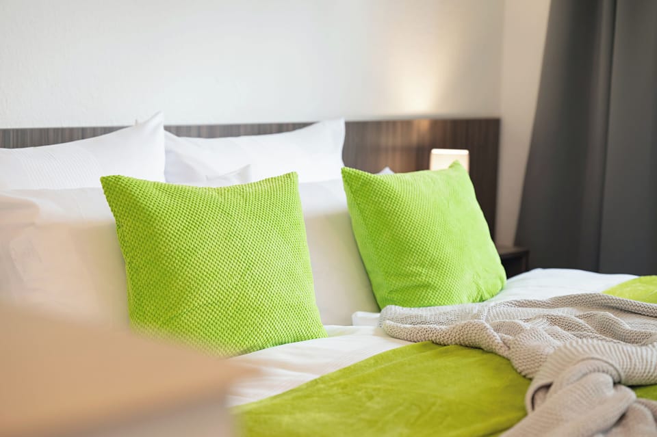 Superior Double Room | Hypo-allergenic bedding, desk, laptop workspace, free WiFi