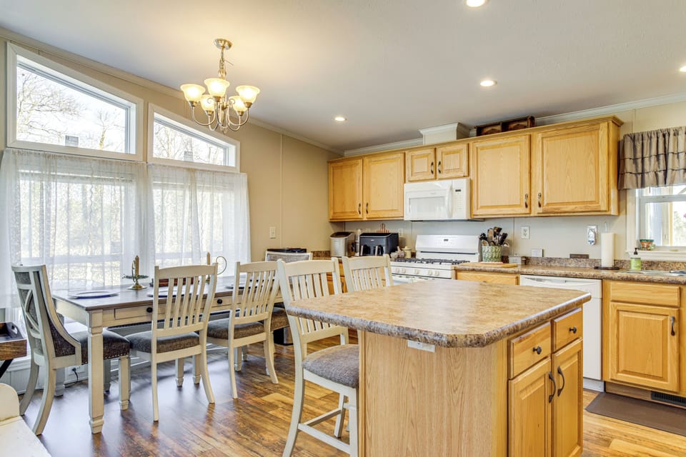 House (2 Bedrooms) | Interior