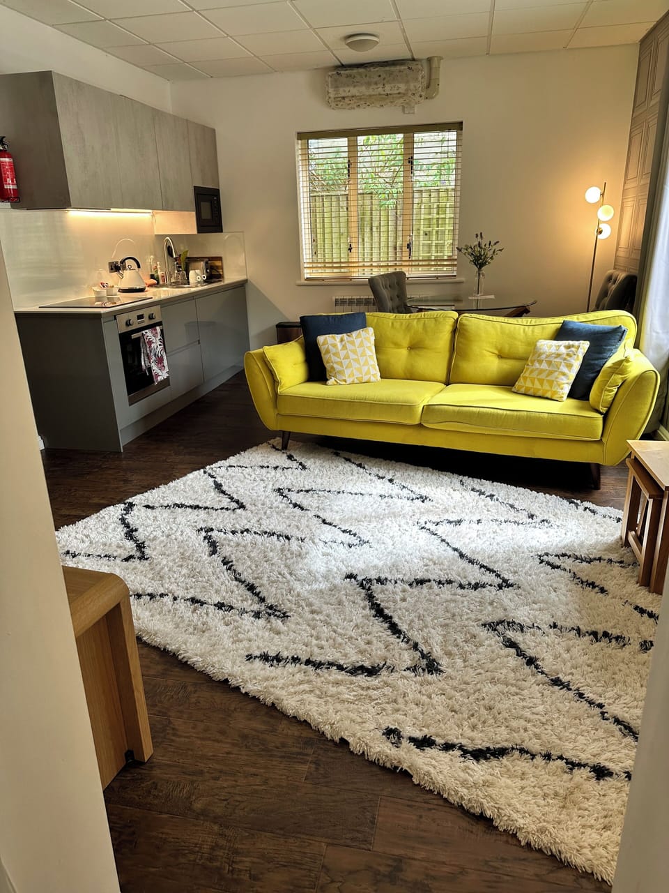 Apartment, 1 Bedroom | Private kitchen | Coffee/tea maker