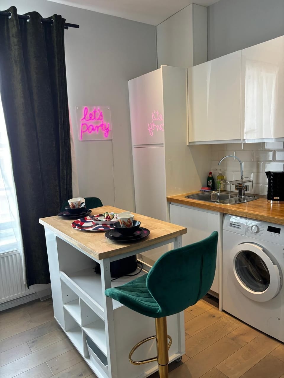 Studio | Iron/ironing board, free WiFi