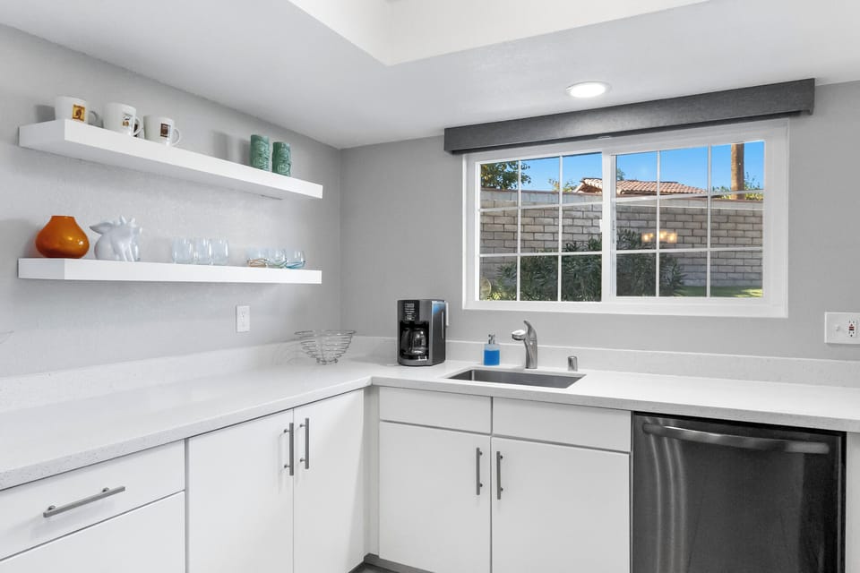 K0485 - Kitchen sink window
