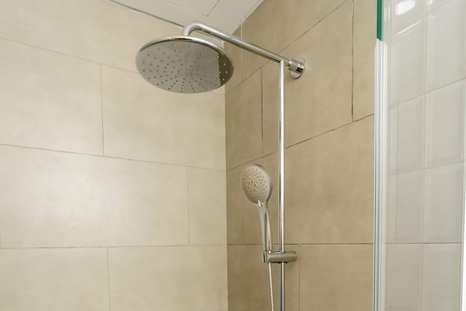 Superior Room, 2 Twin Beds, Non Smoking | Bathroom