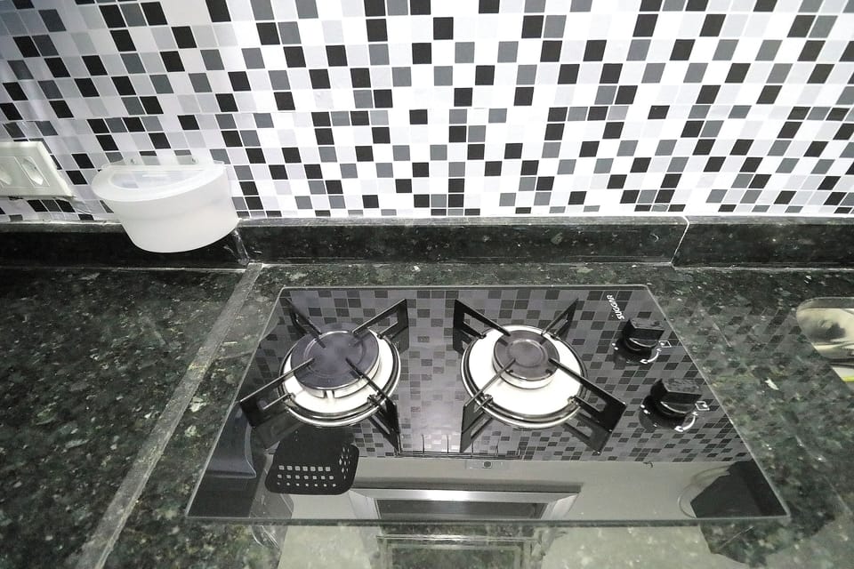 Classic Studio, Partial Sea View | Private kitchen