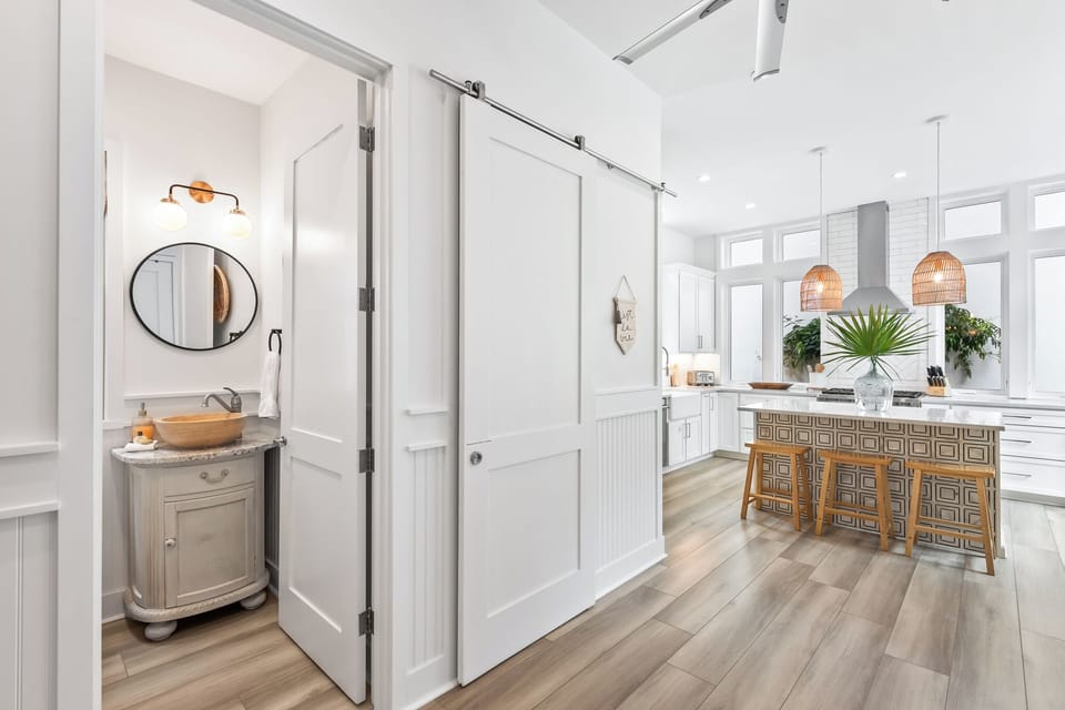 324EWaterSt-16