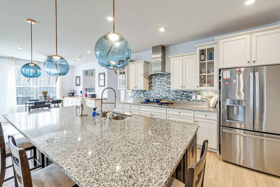 Kitchen | 1st Floor | Drip Coffee Maker | Blender | Toaster | Cooking Basics