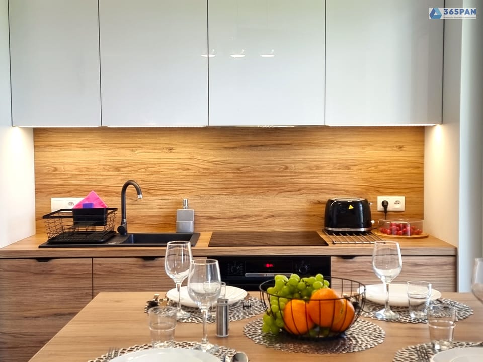 Comfort Apartment, Balcony, Sea View | Private kitchen | Fridge, oven, stovetop, dishwasher